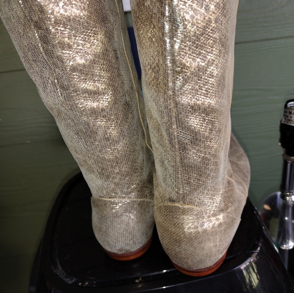 SNAKESKIN LOOK LEATHER BOOTS BY LILY HOLT - Picture 3 of 5